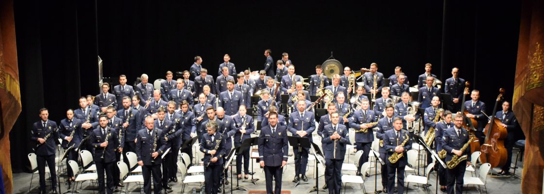 Concerto da Banda da Força Aérea Portuguesa no Teatro Garcia de Resende marcou comemorações d...