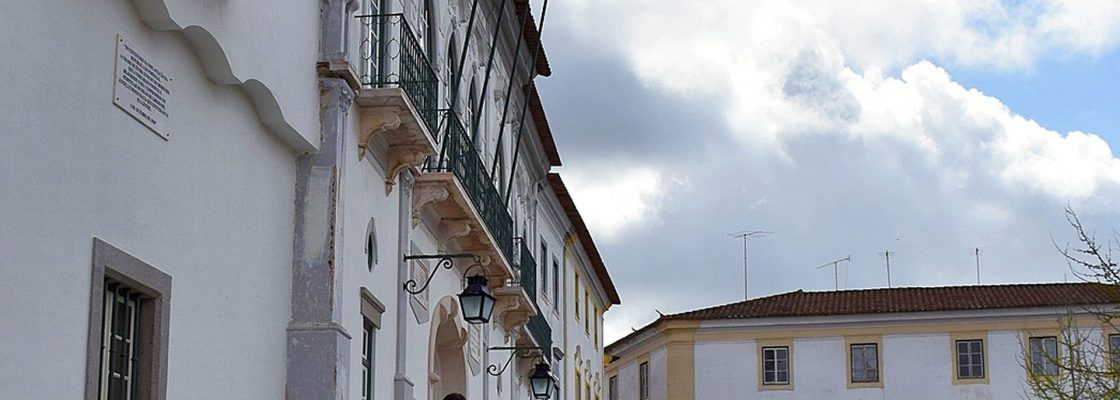 Câmara de Évora reúne no dia 30 de março