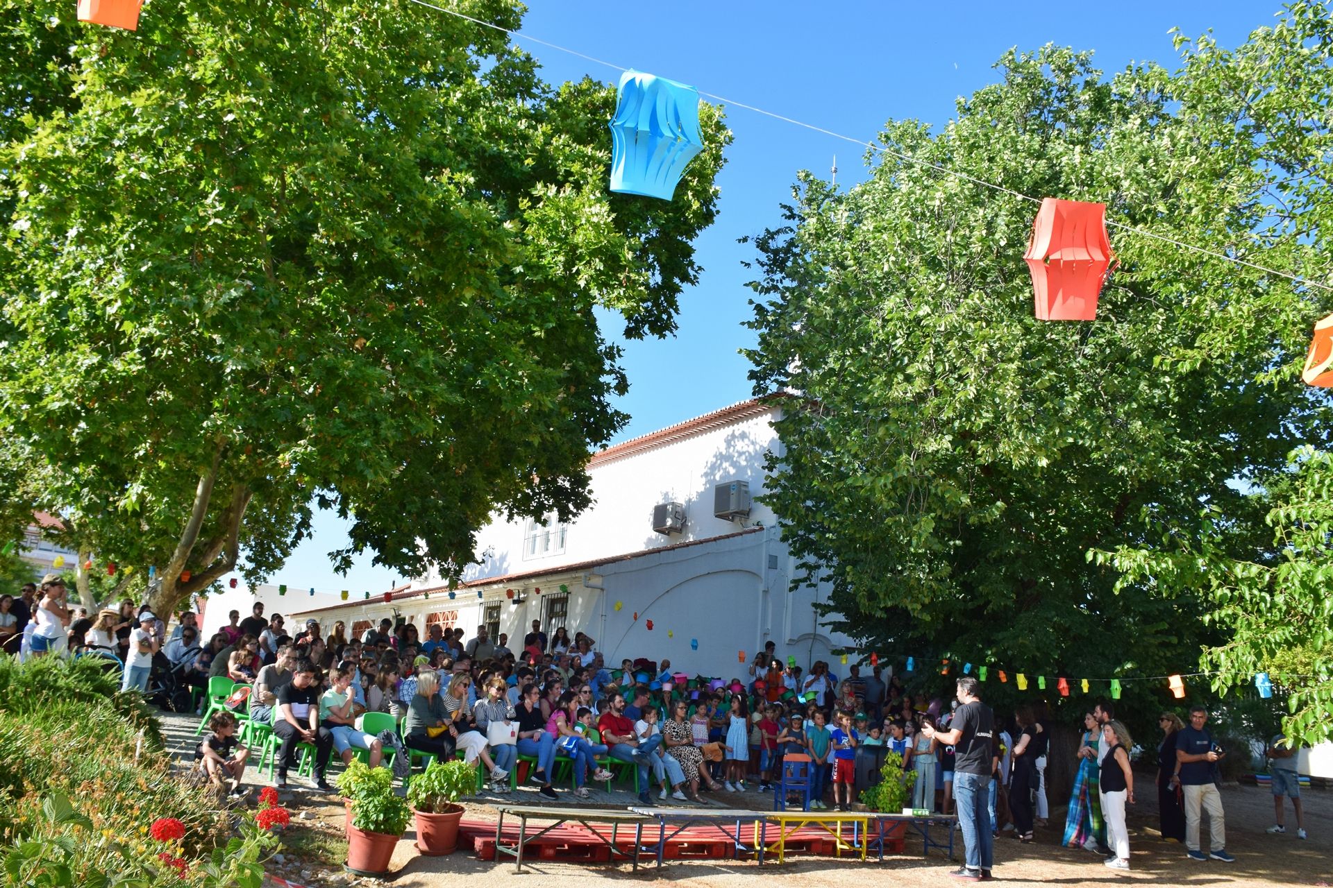 Escola Básica do Chafariz D’El-Rei realizou a sua festa de final do ano