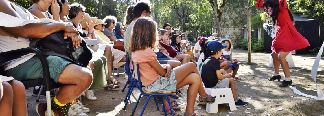 Ayelén Ormaechea apresentou-se no “Artes à Rua” com o seu “Ai, Ai, Ai”