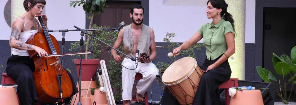 O Lado de Dentro num concerto intimista no Pátio do Inatel