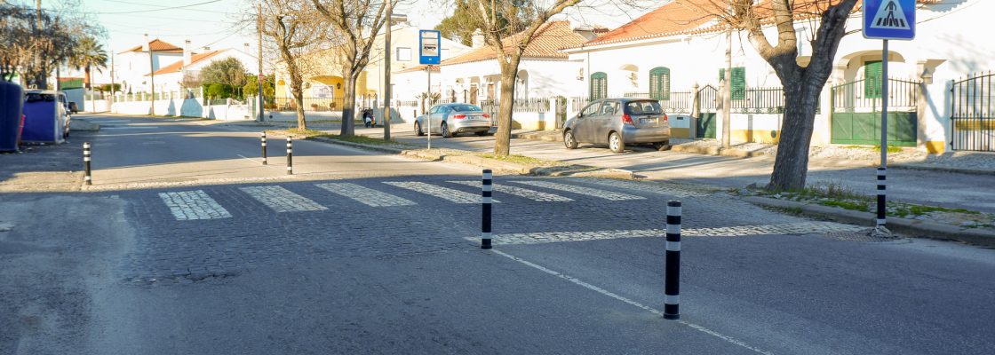 Com preocupação na segurança CÂMARA MUNICIPAL ATENTA À MANUTENÇÃO DA SINALIZAÇÃO HORIZON...