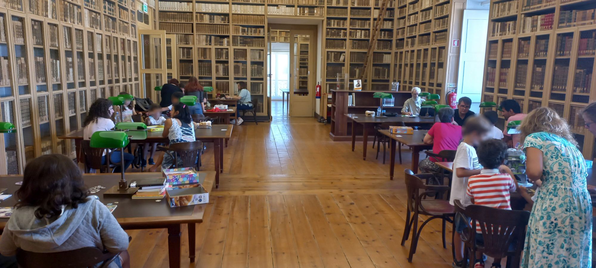 Jogos de Tabuleiro na Biblioteca