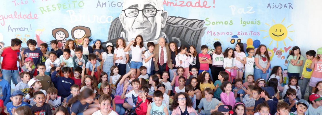 Dia Aberto na EB Galopim de Carvalho contou com a visita do seu patrono