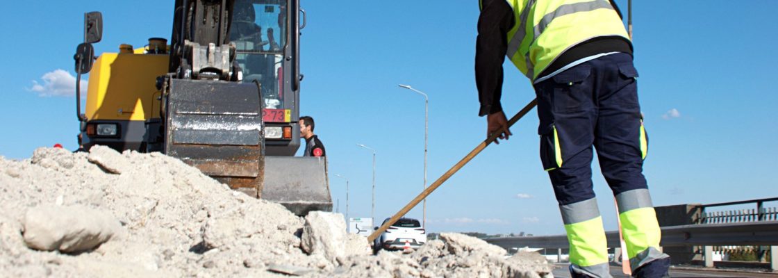 Iniciados trabalhos de requalificação na Variante do Parque Industrial e Tecnológico de Évora...