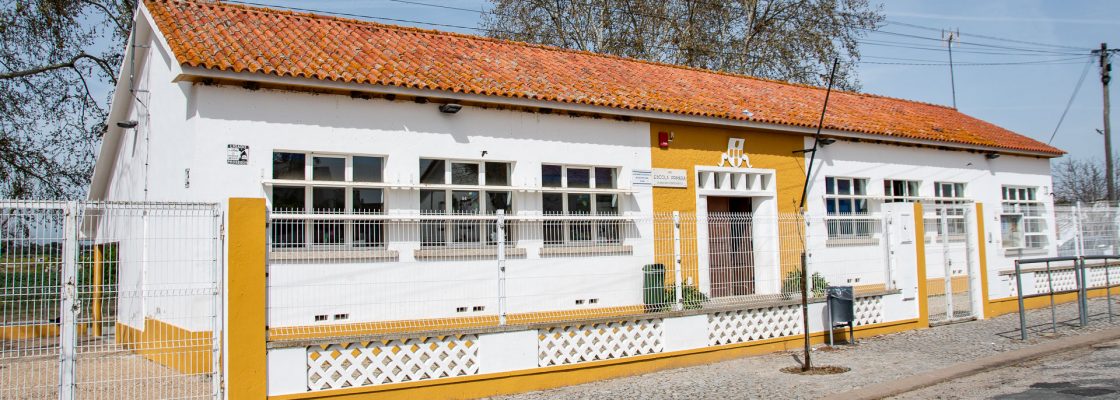 REQUALIFICAÇÃO DO ESPAÇO DE JOGO E RECREIO DA ESCOLA BÁSICA DE S. MANÇOS