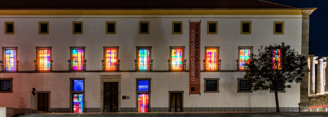 Arquivado: De palácio a centro de arte e cultura (re)leituras da história do edifício do Tribu...