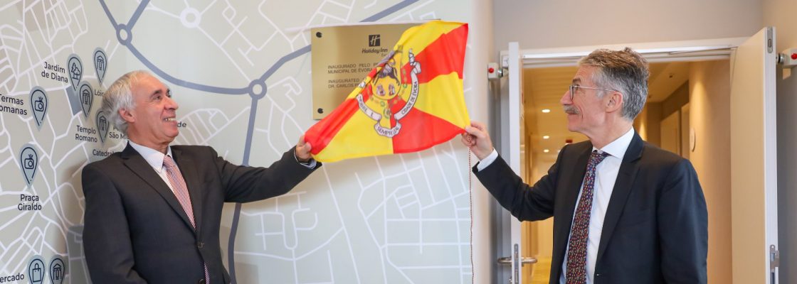 HOLIDAY INN EXPRESS TEVE INAUGURAÇÃO OFICIAL EM ÉVORA