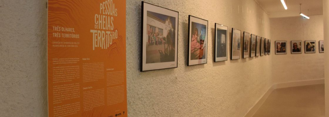 Salão Central Eborense acolhe a exposição de fotografia «Três olhares, três territórios»,...