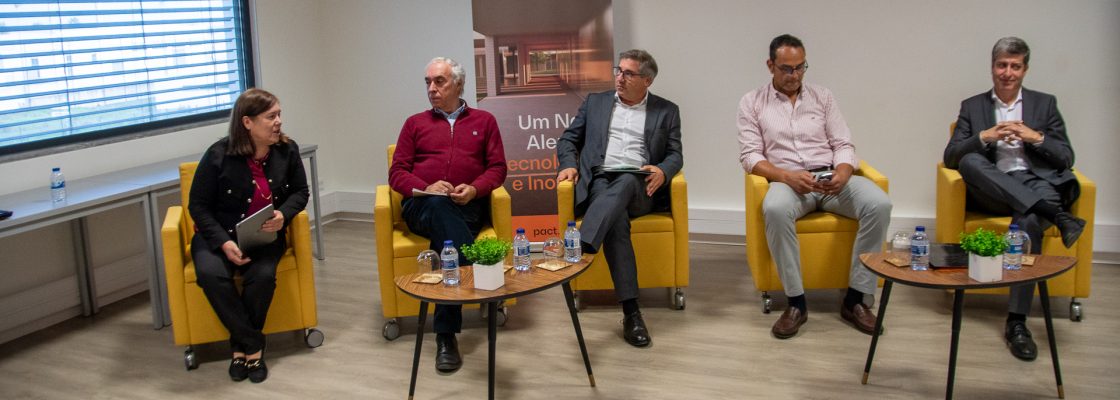 MESA REDONDA “(DES)EMPREGO JOVEM”