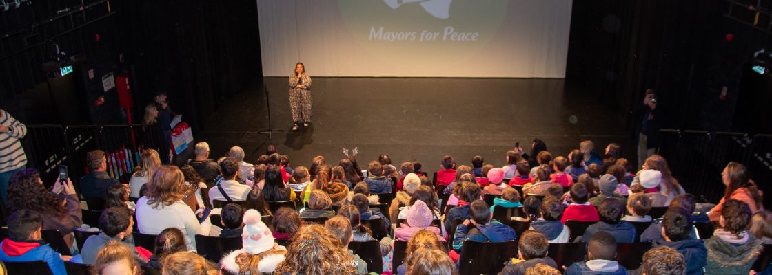 Évora entregou prémios do concurso de desenho infantil sobre a Paz