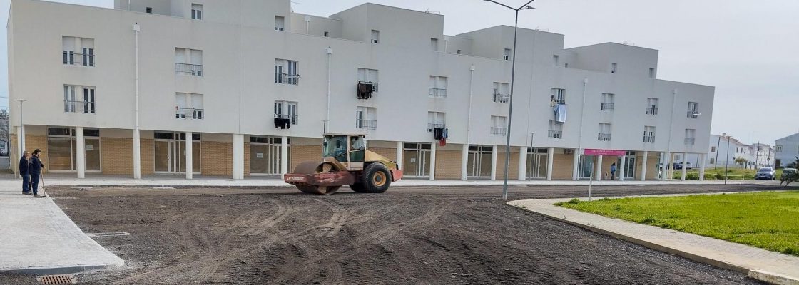 Câmara e União de Freguesias do Bacelo e Srª da Saúde trabalham em parceria PRAÇA Nª SRª D...