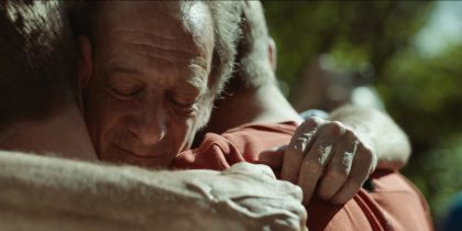 BRINCAR COM O FOGO, um filme de Muriel Coulin, Delphine Coulin
