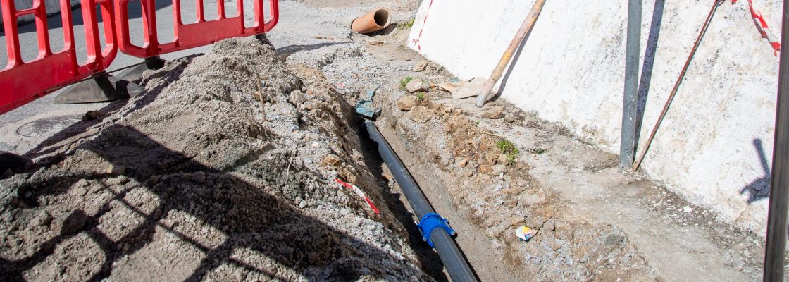 CÂMARA RENOVA CONDUTAS E RAMAIS DE ÁGUA EM PARTE DA REDE DE Nª SRª DE MACHEDE