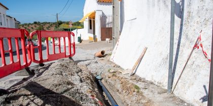 CÂMARA RENOVA CONDUTAS E RAMAIS DE ÁGUA EM PARTE DA REDE DE Nª SRª DE MACHEDE
