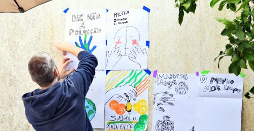 É NESTE PAIS Associação Cultural dinamizou oficina de design gráfico