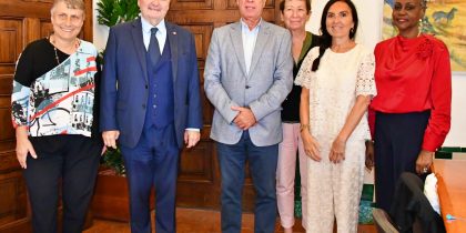 Delegação do Senado Francês recebida nos Paços do Concelho de Évora