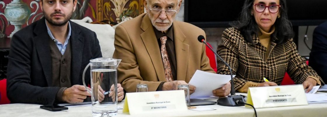 (Português) Assembleia Municipal de Évora elegeu representantes para diversos organismos