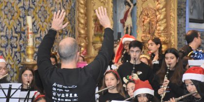 (Português) Orquestra Juvenil de Sopros de Évora fez apresentações de Natal no concelho