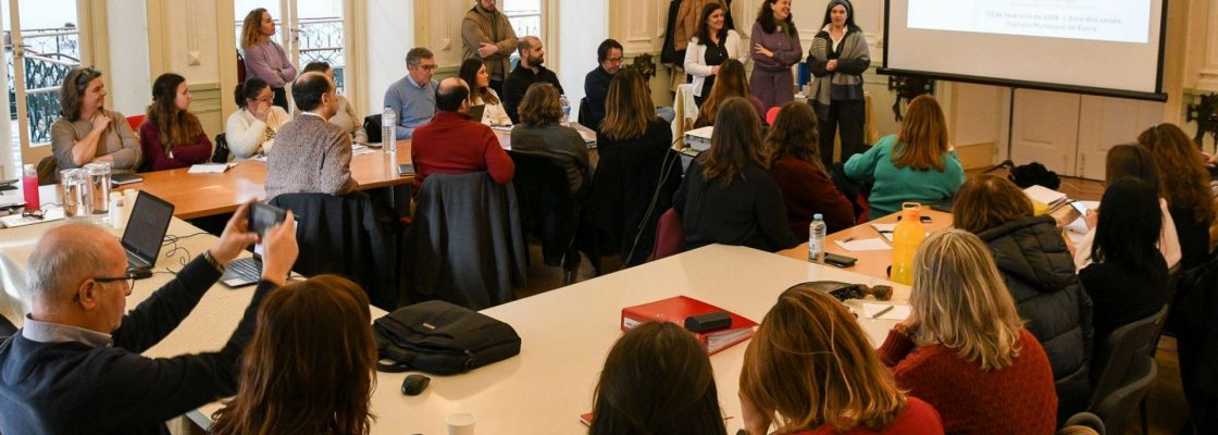 (Português) Évora reuniu agentes para delinear o desenvolvimento social até 2027