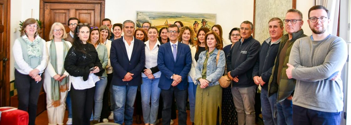 Câmara de Évora melhora situação laboral de mais trabalhadores