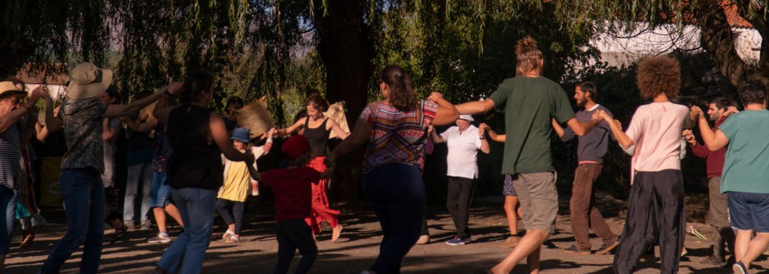 Lá nas Árvores, Ciclo II: Levantar Voo | A Flauta de Tamborileiro- Associação Pé de Xumbo &a...