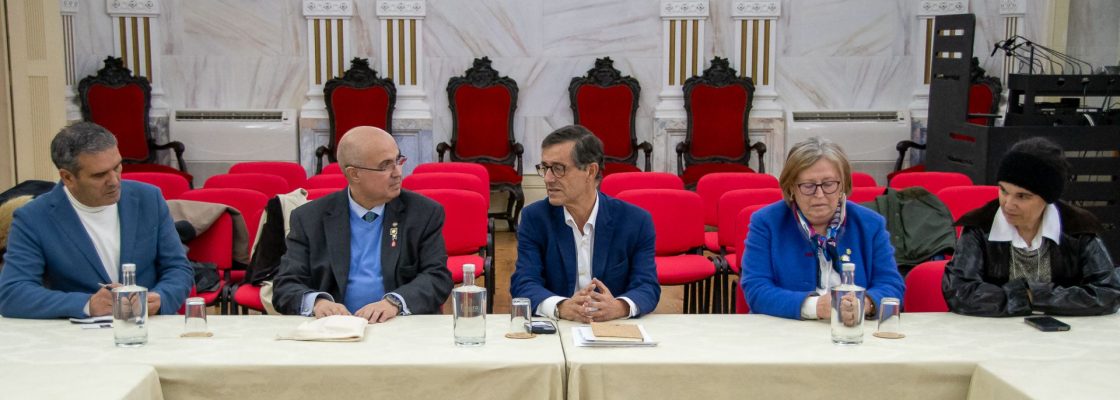 Município de Évora recebe o Governador do Distrito 1960 do “Rotary International” no âmbit...