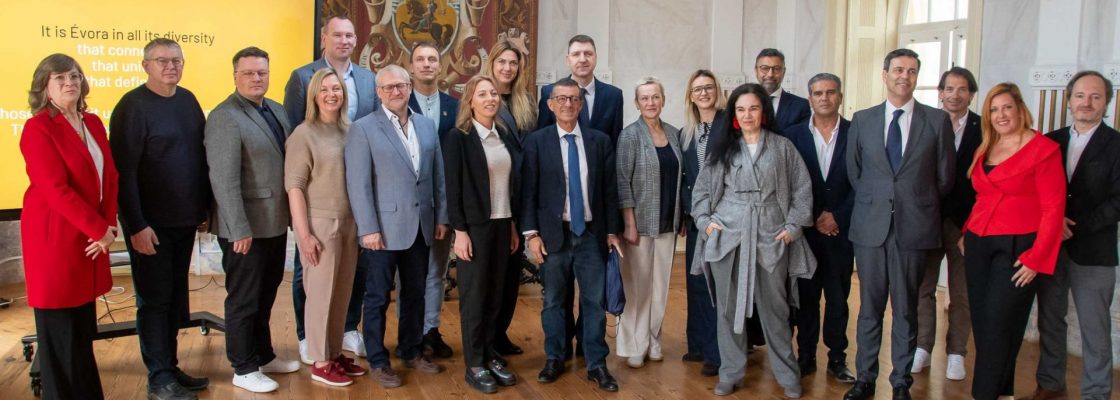 Liepāja “visita” Évora