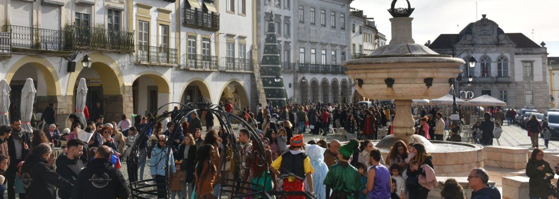 Jardim de Natal arrancou em clima de festa e alegria