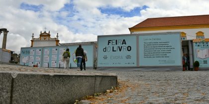 (Português) Feira do Livro de Évora com manhã do agrado de miúdos e graúdos