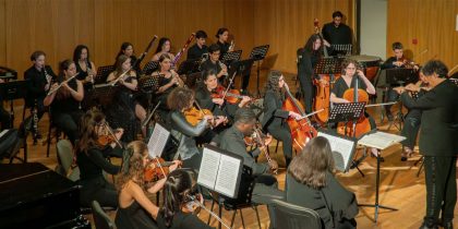(Português) VER&APRENDER: “Sinfonia dos Brinquedos” Orquestra Clássica da Universidade de Évora