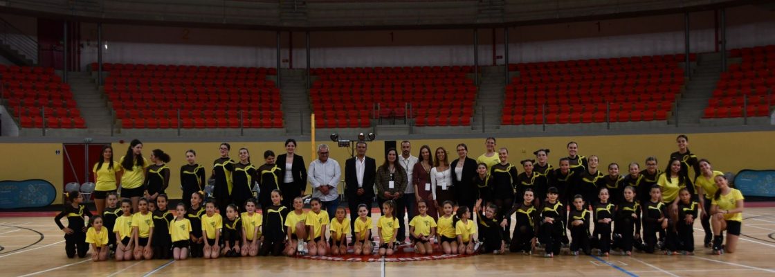 Abril desportivo na Arena