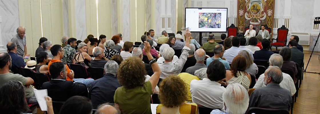 (Português) Assembleia Municipal de Évora realizou audição pública sobre a instalação de c...