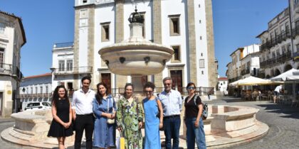 Nobel da Literatura Olga Tokarczuk visitou Évora