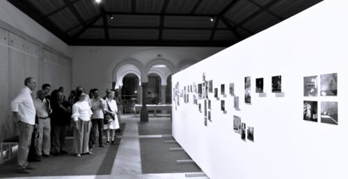 Exposição de fotografia de António Carrapato coloca em destaque Rimas e Diálogos no centro histórico de Évora