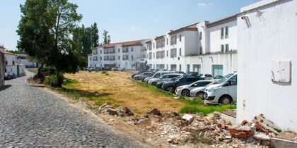 (Português) Urge Resolver Muro da Travessa da Palmeira